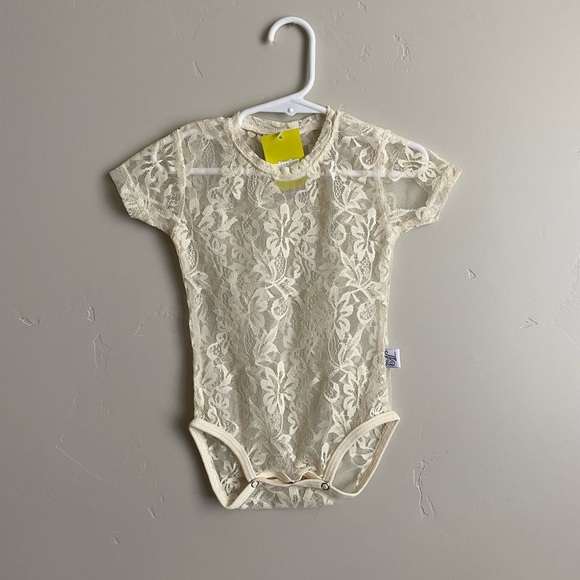12-18m cream lace bodysuit - Picture 1 of 1
